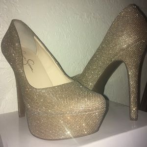 Jessica Simpson Gold Mesh Pumps